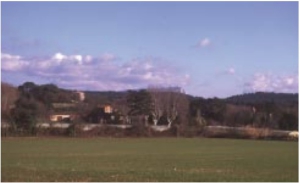 Fig. 14. Le Vallon des Pinchinats vu du hameau des Platanes