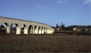 Fig. 30. Le pont-aqueduc de Calèche aujourd’hui